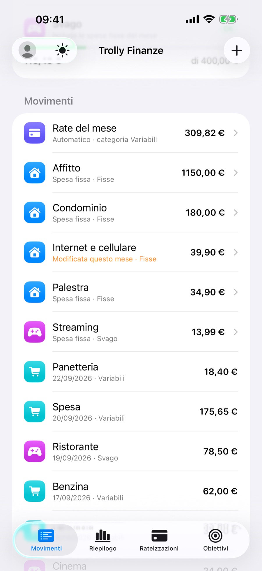 Elenco dei movimenti con le spese fisse del mese, una delle quali modificata solo per questo mese